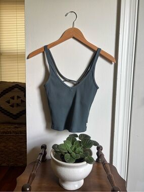 Vuori Ribbed Cross Back Cropped Tank